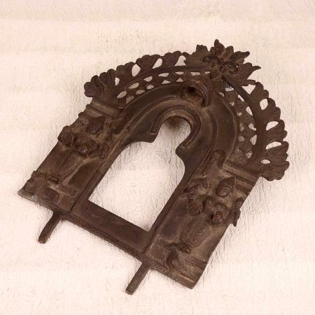 Vintage Finish Decorative Prabhavali Made of High-Quality Brass
