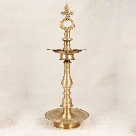 Handcrafted Vintage Brass Oil Lamp in Brown Finish for Decor