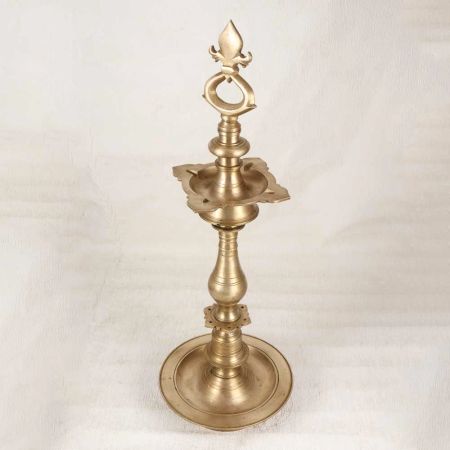 Traditional Handmade Brass Oil Lamp in Vintage Finish for Decor