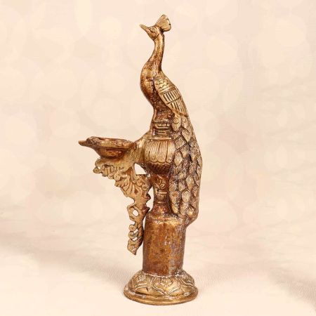 Decorative Peacock Oil Lamp Made of High-Quality Brass