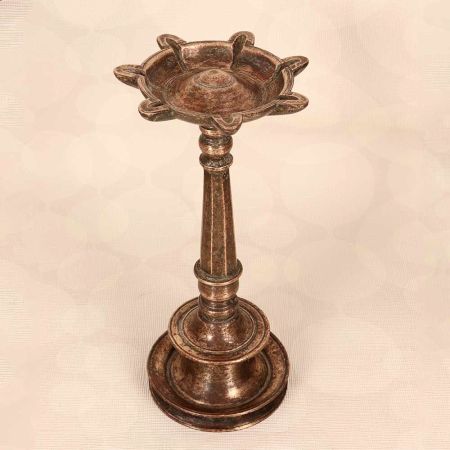 Traditional Sturdy Brass Oil Lamp with 7 Jyots for Prayer Room