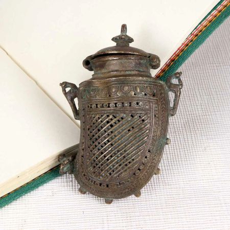 Traditional High-Quality Brass Mango Shape Box for Decoration