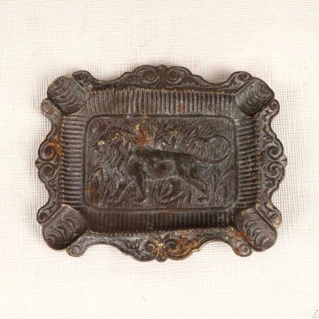 Traditional Finest Brass Ashtray Engraved with Lion for Decor