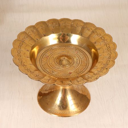Beautiful Golden Engraved Brass Fruit Bowl for Home Decoration