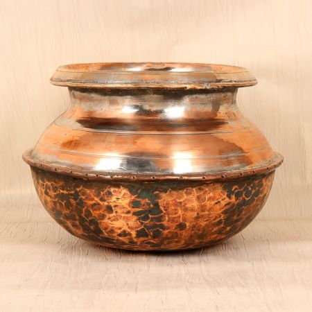 Handmade Finest Copper Cooking Pot in Islamic Art for Decoration