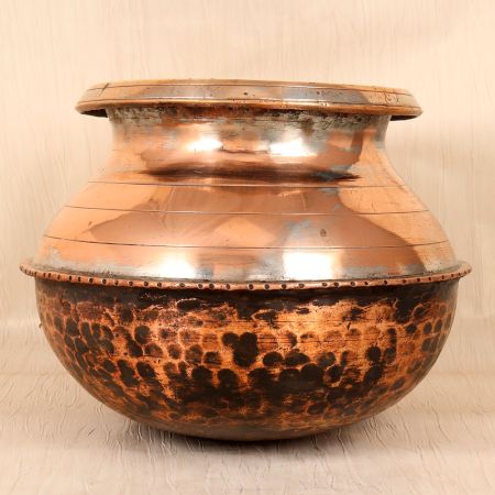 Beautifully Handcrafted Copper Cooking Pot in Islamic Art