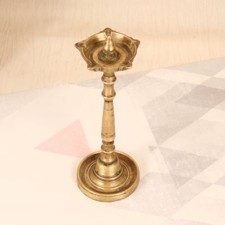 South Indian Art Finest Brass Oil Lamp with 5 Jyots for Decor