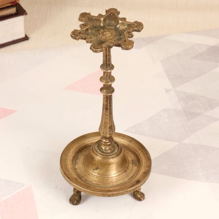 Sturdy Handmade Brass Oil Lamp for Home and Office Decoration