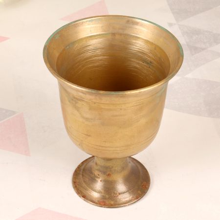 Cup Shaped Brass Flower Pot for Home Decoration