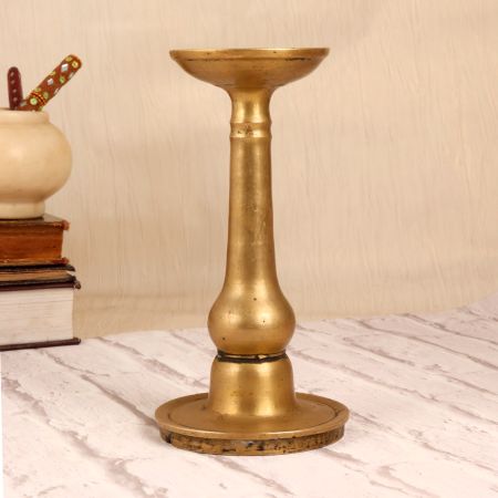 Vintage High-Quality Brass Oil Lamp in South Indian Art