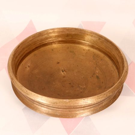 Traditional South Indian Art Brass Urli for Indoor Decoration