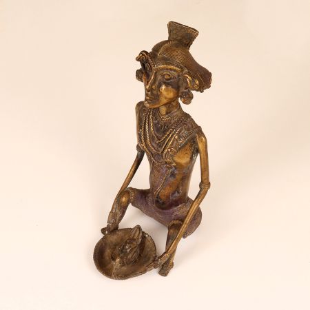 Vintage Finish Brass Tribal Lady Sitting Statue for Decoration
