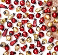 Set of 25 Pieces Red and Golden Tiny Christmas Ornaments In Assorted Styles