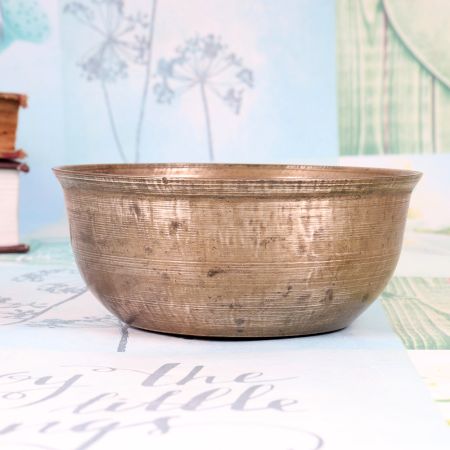 Beautiful Handmade Bell Metal Meditation Bowl for Decor