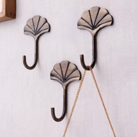 Antique Mushroom Iron Hooks-Pack of 3