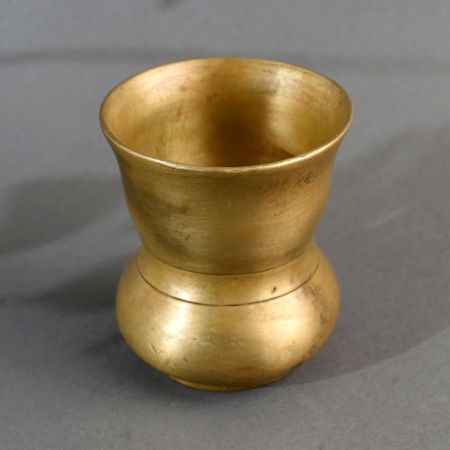 Handmade High-Quality Brass Water Pot for Home Decoration