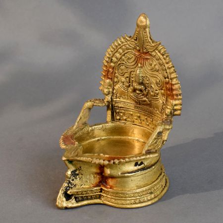 Indian Vintage Brass Handmade South Indian Temple Pooja Diya