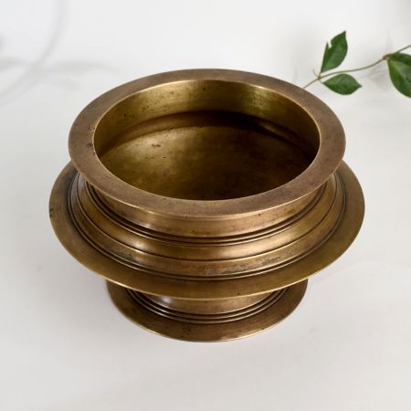 Antique Wide Handmade Brass Pot for Decoration