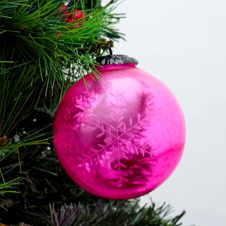 Set Of 4 Piece Pink Leaf Cut Christmas Hanging